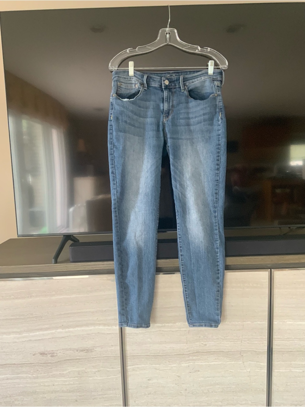 Levi’s Mid Rise Skinny Jeans Size 30”x30”